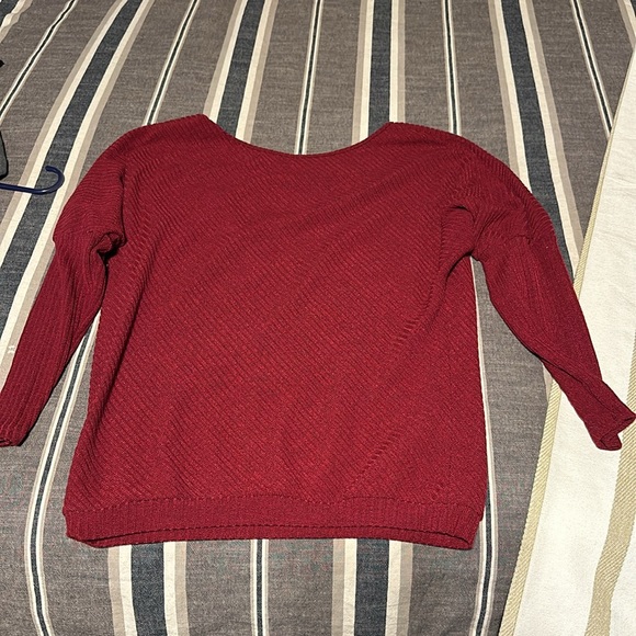 Batwing Sweater - Picture 3 of 3